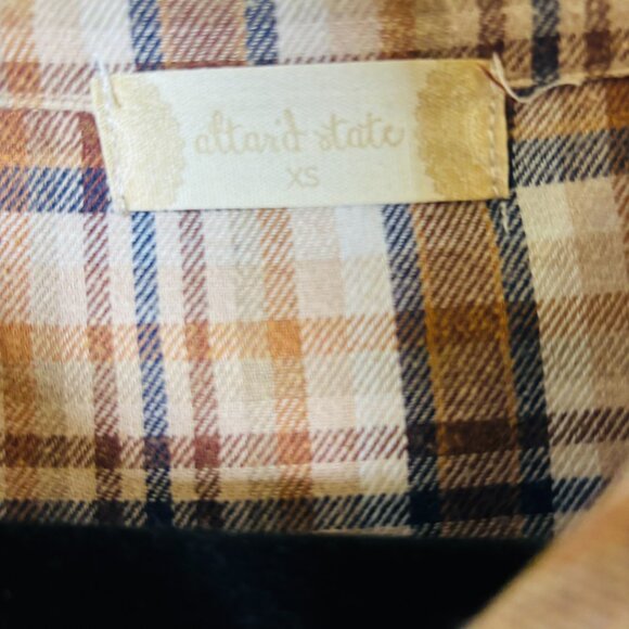Altar’d State Nashville Cropped Plaid Shirt | Graphic Back | Size XS - Picture 4 of 4